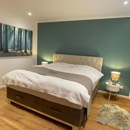 Sonnenweg Designwohnung Mit Gartenblick * بلوين