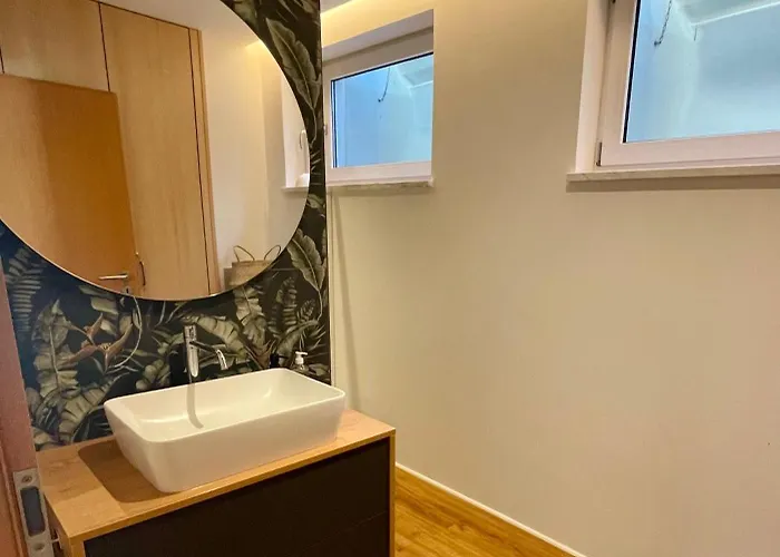 Sonnenweg Designwohnung Mit Gartenblick شقة