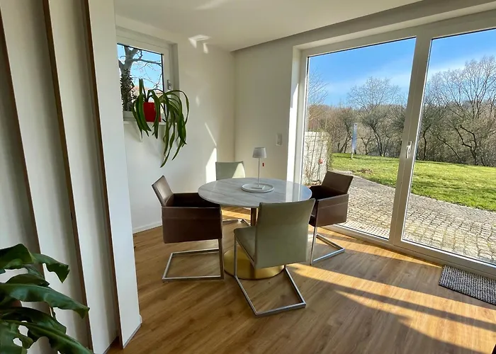 Sonnenweg Designwohnung Mit Gartenblick شقة